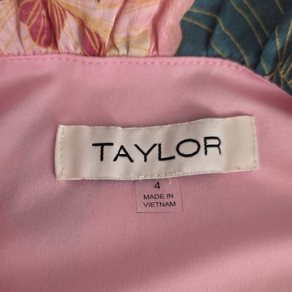 Taylor Floral Pink Dress - Picture 5 of 10